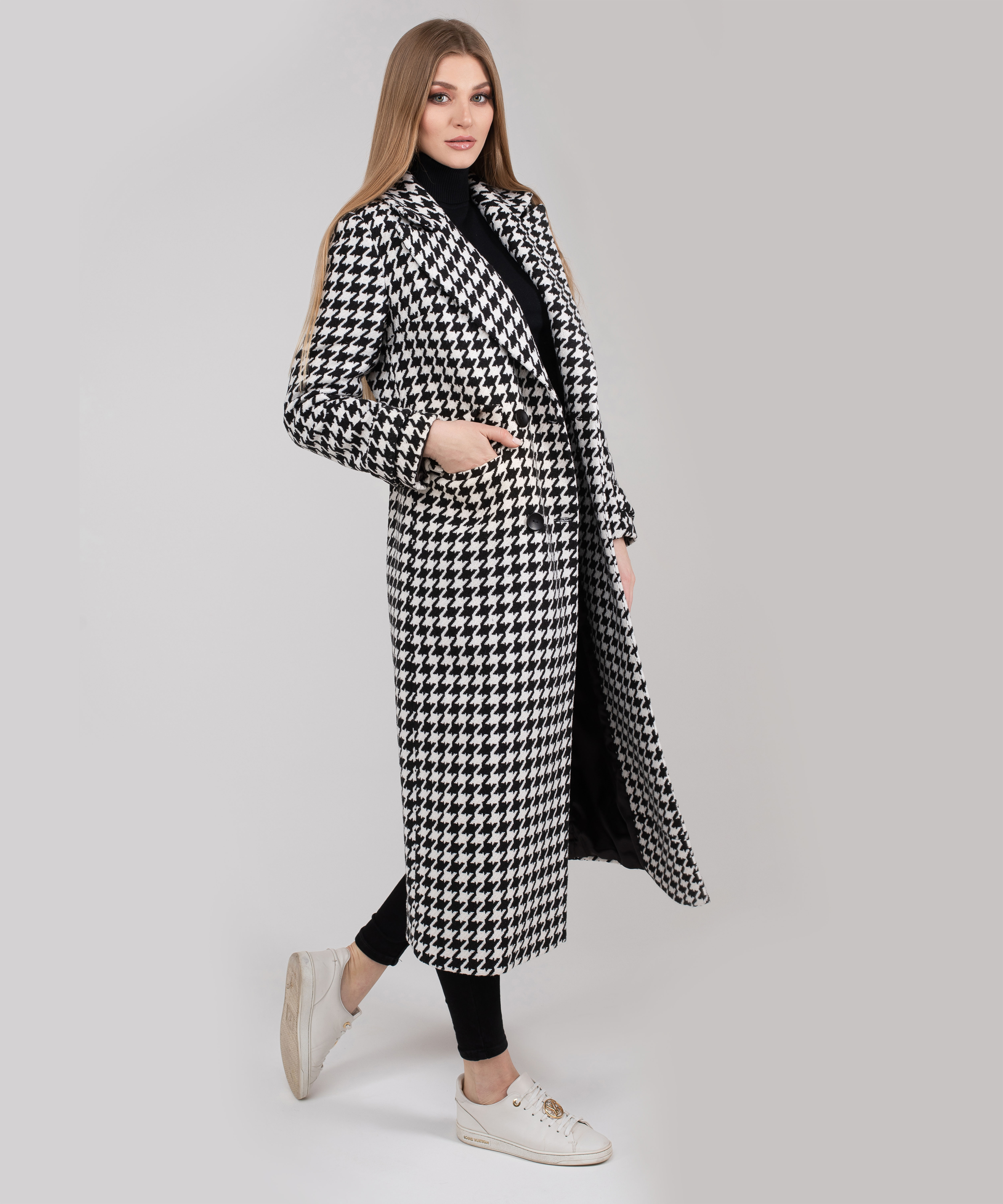 Women's Metro Faux-Fur Hood Quilted Long Down Winter Coat